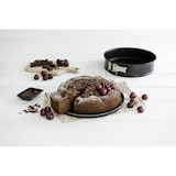 thumbnail of Moule à manqué à charnière 30 cm Zenker Black Metallic