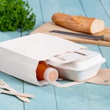thumbnail of greenbox - Tragetaschen aus Kraftpapier M, 22 x 10 x 28 cm, weiß, 250 St.