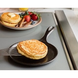 thumbnail of Lodge | Batterie de cuisine en fonte naturelle 3 pièces | 2 poêles, Crêpière + Accessoires | Sain et sans PFAS | Tous feux dont induction, four & BBQ