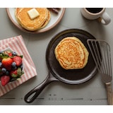 thumbnail of Lodge | Batterie de cuisine en fonte naturelle 4 pièces | Cocotte, 2 poêles, Crêpière | Sain et sans PFAS | Tous feux dont induction, four & BBQ | Mad