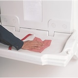 thumbnail of Rubbermaid horizontaler Wickeltisch