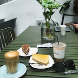thumbnail of 【HYZL1233-120cm】Outdoor Essgruppe Tisch und Stuhlkombination Set aus Eisen garten Tisch und Stuhlset für den Außenbereich Dunkelgrün