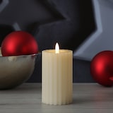 thumbnail of LED Kerze Liv Echtwachs gerillt geriffelt flackernd 14,5cm Timer creme