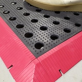 thumbnail of Loseta Antideslizante MAXI Drenante 33 x 33 x 2cm (Negro) Extra-reforzadas: garajes, coches, motos, hostelería, industria