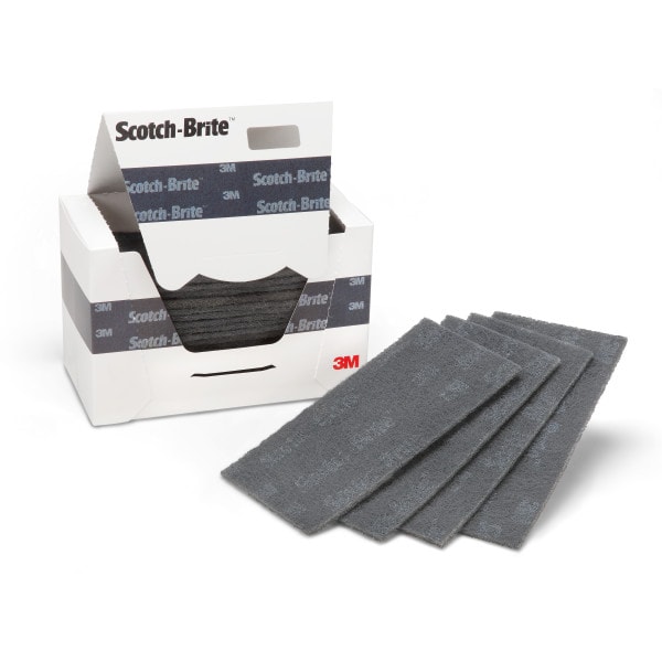 3M scotch-brite 76 spugna abrasiva in fibra sintetica 95x178 mm in confezione da 40 pezzi di colore nero.