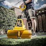 thumbnail of GARLAND ROLL&COMB 141E-V19 - Peinadora Barredora eléctrica enchufable  -  300 W , 4,8 kg de peso y 40 cm de ancho de trabajo. Con manillar plegable.