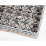 thumbnail of Cambro Glazenwaskorf beige met 25 vakken max. glashoogte 13,3cm. Deze glazenwaskorf biedt