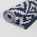 thumbnail of Alfombra de exterior rectangular de 150x240 cm, Color blanco y azul oscuro   , Impermeable, Reversible, Ecológica