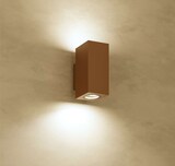 thumbnail of Zio LED-Wandleuchte, Mattweiß, 38° Abstrahlwinkel, für 50-mm-GU10-Lampen, modernes quadratisches Design zur Innenbeleuchtung von Beneito & Faure.