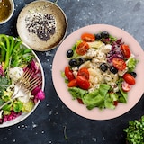 thumbnail of Relaxdays Salatschüssel Edelstahl, 2 L, runde Metallschüssel zum Backen & Servieren, Ø 20 cm, Küchenschüssel, rosa/gold