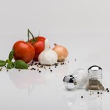 thumbnail of Salz-/ Pfefferstreuer Paris Chrome
