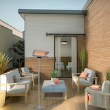 thumbnail of MPC ESTEPONA 2000W PALO Riscaldatore Riflettente con telecomando Su Piantana Grigio con Curva Riflettente Orientabile e Telecomando, IP65