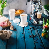 thumbnail of BIOZOYG 25 Stück Coffee to Go Becher doppelwandig weiß 300ml / 12oz Einwegbecher Pappbecher für heiße Getränke, Kaffeebecher Thermobecher