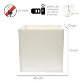 thumbnail of WellHome - Mesa/Vaso 40x40x40cm