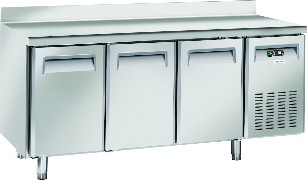 Cool Head Edelstahl-Kühltisch mit 3 Türen und Fliesenwand. Automatisches Auftauen. Temperatur -2°C/+8°C.  Maße cm 180x70x85/95 H. Cool Head QR3200