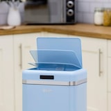 thumbnail of SWAN Retro Pattumiera con Sensore di Apertura Automatica, Metallo, 45 Litri, Vintage, SWKA4500BLNEU, Blu