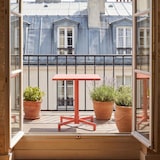 thumbnail of Table de terrasse carrée bistrot avec plateau rabattable argile