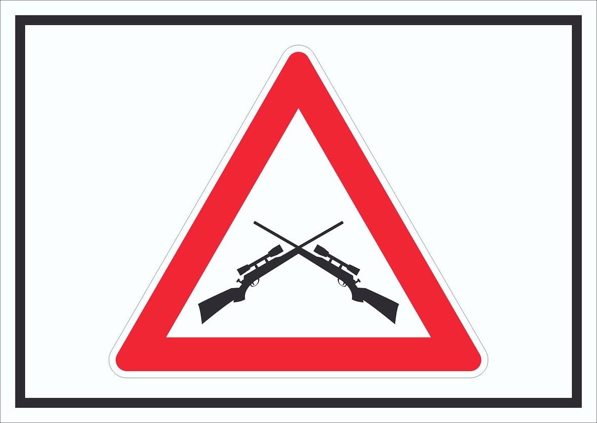 Achtung Schusswaffengebrauch Schild Symbol A4 (210x297mm)