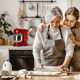 thumbnail of Klarstein Bella Küchenmaschine 1800 W / 2,7 PS 5 Ltr Edelstahl BPA-frei Rot