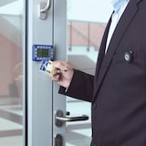 thumbnail of DURABLE Ausweishalter Aufrollmechanismus und Druckknopfschlaufe 9 x 9 cm PS (Polystyrol) 10 Stück