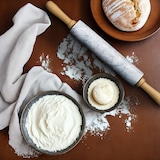 thumbnail of Intirilife Nudelholz aus Marmor mit Ablage in Weiß - 46.5 cm - Teigrolle, Backrolle, Wellholz, aus natürlichem Marmor