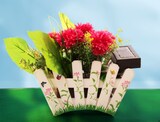thumbnail of Süßer LED Blumenkasten aus Holz mit Kunstpflanzen Balkonkasten Deko Solarlampe Weiß