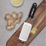 thumbnail of Microplane Gourmet Grobe Reibe
