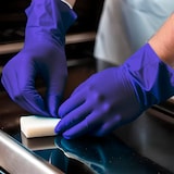 thumbnail of Pack 100 Guantes nitrilo desechables - Color Azul- Colección Softskim - Guantes de Látex sin Polvo - Talla S, 100und