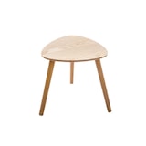 thumbnail of Lot de 3 tables à café gigogne en bois clair et pieds bois naturel