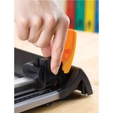 thumbnail of Fellowes Cisalha Electron A4, corta documentos até A4, capacidade de corte até 10 folhas, guia LED indica a linha de corte, base metálica