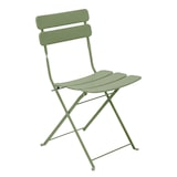 thumbnail of Table de jardin ronde rabattable et 2 chaises pliantes vert tilleul