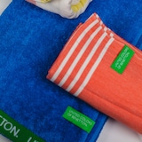 thumbnail of Benetton - Blaues Handtuch 90X160.