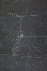 thumbnail of Nanay - Couchtisch (80 x 80 x 28 h) aus schwarzem Fossilstein