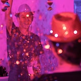 thumbnail of Relaxdays Konfetti Großpackung, 1kg Glitzerkonfetti, kunterbuntes Folienkonfetti, Fasching, Karneval, Geburtstag, bunt