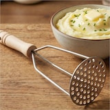 thumbnail of Kartoffelstampfer aus Buche mit Metallplatte für Kartoffelpüree