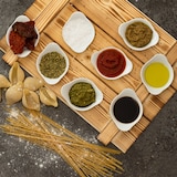 thumbnail of Italienisches Geschenkset „Pisa“ | Großer Geschenkkorb mit Pasta, Olivenöl & vielen Spezialitäten aus Italien