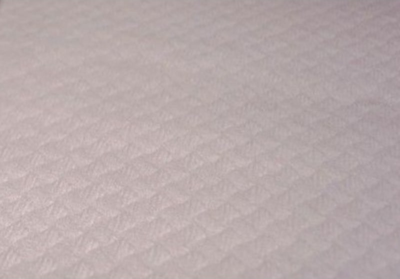Schachtel mit 400 Papierschnitt-Tischdecken 100x100 Grau