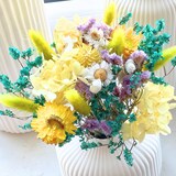 thumbnail of LAYBA Trockenblumenstrauß Bunt