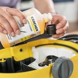thumbnail of Agente Limpiador De Alfombras Karcher 1lt RM519