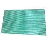 thumbnail of Grüne Welle, Universaltücher mit Textilcharakter, grün-weiß, 55 % Viskose, 45 % Polyester, ca. 25x38 cm, 50 Tücher