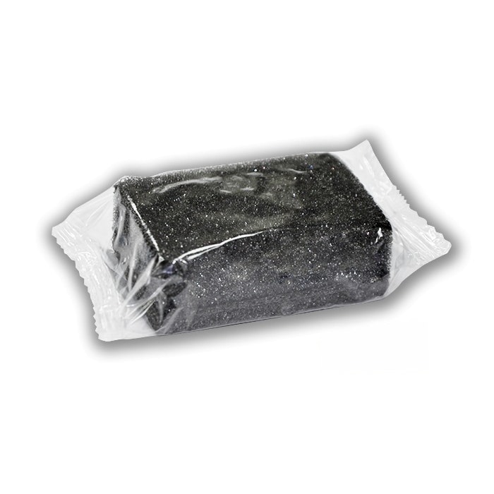 Esponja limpia-zapatos envasada individual en flow pack, especial para hoteles. Modelo: PAH106