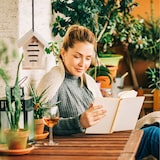 thumbnail of Relaxdays Marienkäferhaus 2x, Marienkäferhotel Garten, zum Aufhängen, Holz unbehandelt, Insektenhotel Marienkäfer, natur