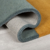 thumbnail of Abstrakt-Geometrischer Wollteppich `Thames Lily` - Farbe: Türkis, 150x240 cm | Kadima Design