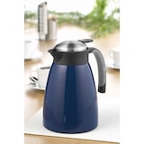 thumbnail of Isolierkanne GLACE in dunkelblau, lackiert. Inhalt: 1 Liter für ca. 7 Tassen. Höhe: 20,8 cm, Durchmesser: 13,5 cm.