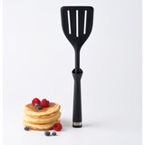 thumbnail of Mastrad stehender Silikonpfannenwender gelocht