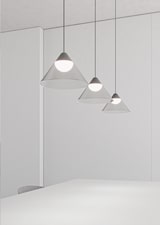 thumbnail of Ark LED-Pendelleuchte von Beneito & Faure, 6 W, 2700 K, 90°, Schwarz/Transparent, konisches Design für elegante Innenräume