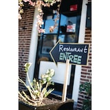 thumbnail of Securit® Tafel mit Holzspieß - Pfeil Silhouette - Inklusive Kreidestift