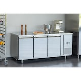 thumbnail of METRO PROFESSIONAL Tavolo refrigerato congelatore GCF3100, acciaio inox, 179.5 x 70 x 85 cm, 334 L, 3 porte, argento