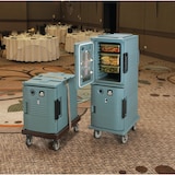 thumbnail of CAMBRO - UPCH8002-401 - Carro isotérmico com portas quentes - 52 x 69 x 137,2 cm - Azul ardósia