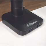 thumbnail of Fellowes Braço para monitor duplo Platinum com 2 portas USB, tamanho máximo monitor 32", fixação por grampo ou parafuso ao tampo da mesa